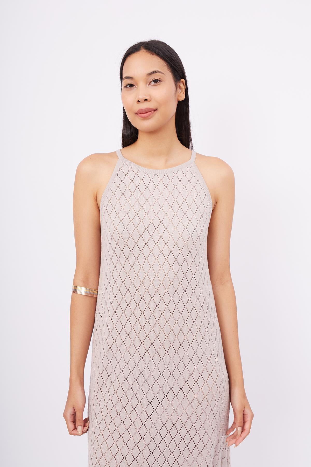 Peraluna-Lisa Dress Ajur örgü Dar Kesim Halter Yaka Arkası Bağcıklı Uzun Kadın Triko Elbise Taş-Elbise-2-fleurdirect.live