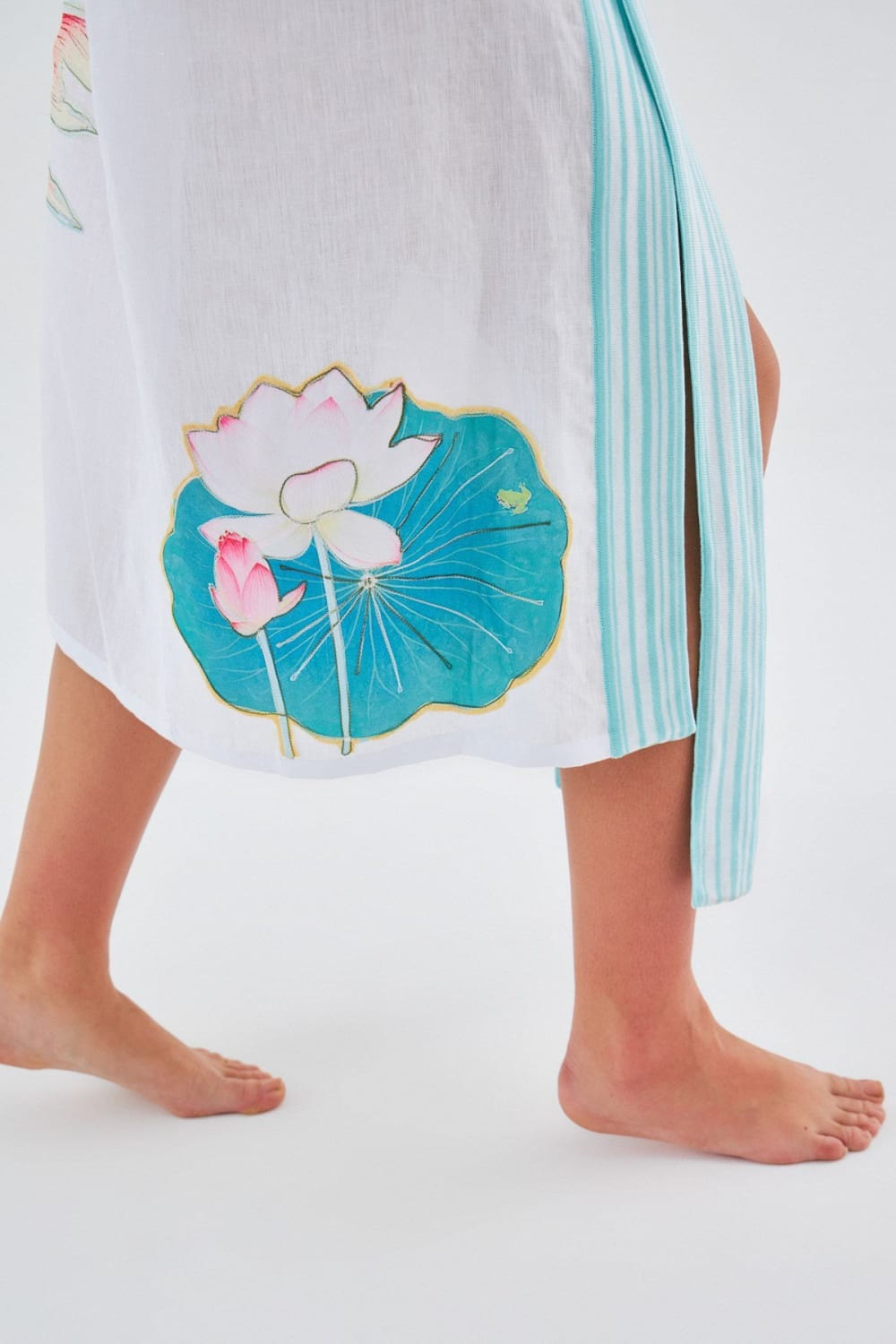 Peraluna-Lotus Balık Aplikeli Keten Karışımlı Diz Altı Kadın Kimono-Kimono-5-fleurdirect.live