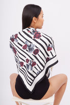 Peraluna-Stripe Garden Scarfe çizgili Güllü Baskılı Saten Kadın Eşarp-Eşarp-1-fleurdirect.live