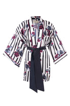 Peraluna-Stripe Garden Short Kimono Çizgili Güllü Baskılı 80 Cm Kısa Saten Kadın Kimono-Kimono-10-fleurdirect.live