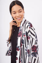 Peraluna-Stripe Garden Short Kimono Çizgili Güllü Baskılı 80 Cm Kısa Saten Kadın Kimono-Kimono-3-fleurdirect.live
