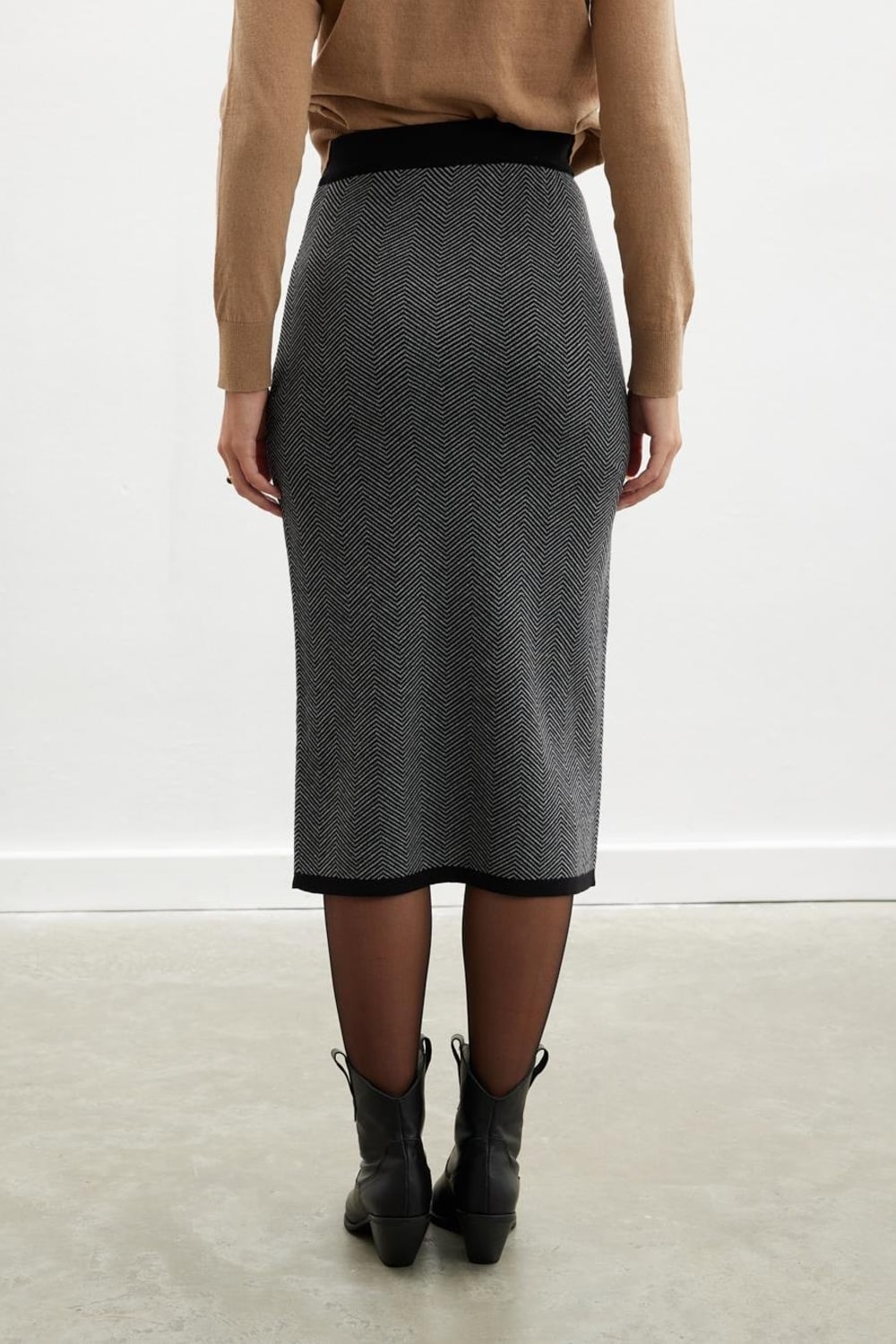 Peraluna-Styleboom X Cheshire Skirt Balıksırtı Desen Midi Boy Kadın Triko Etek-Etek-6-fleurdirect.live