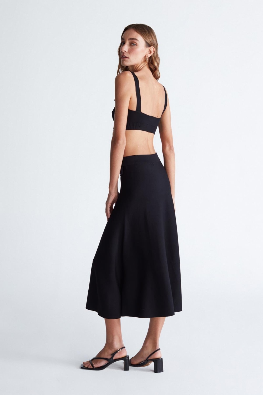 Peraluna-Styleboom X Vivien Skirt Düğme Detaylı Diz Altı Kloş Kadın Triko Etek -Etek-19-fleurdirect.live
