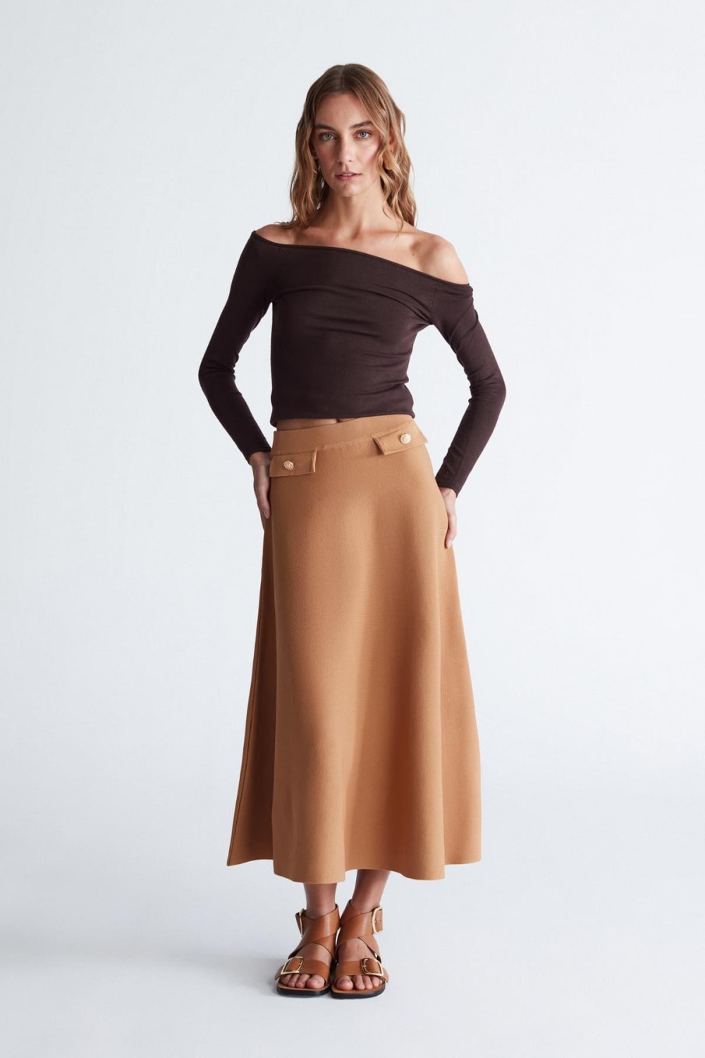 Peraluna-Styleboom X Vivien Skirt Düğme Detaylı Diz Altı Kloş Kadın Triko Etek -Etek-4-fleurdirect.live