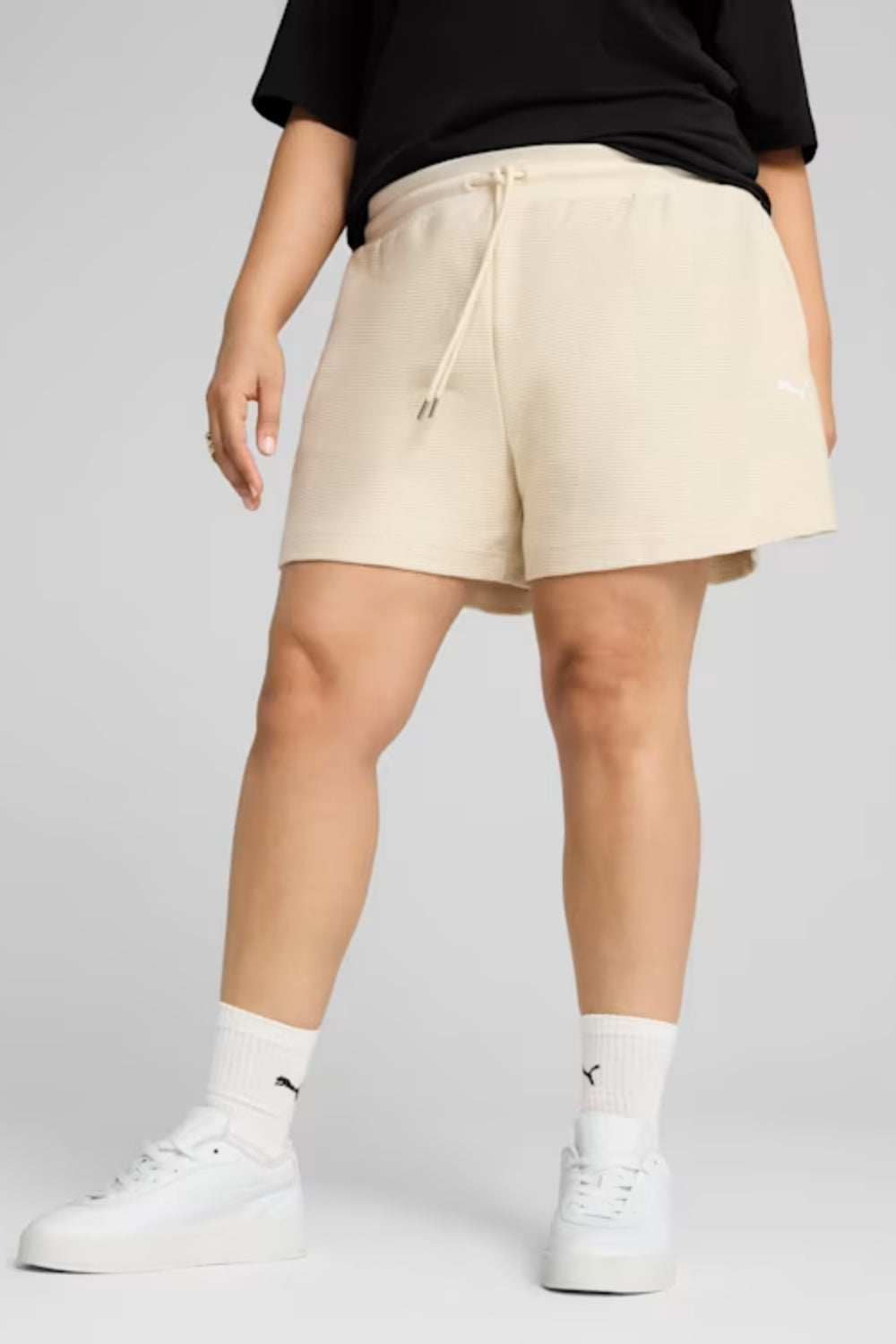 Puma-PREMIUM ESS A-Line Shorts 4 Jacquard Alpine Snow-Şort-3-fleurdirect.live