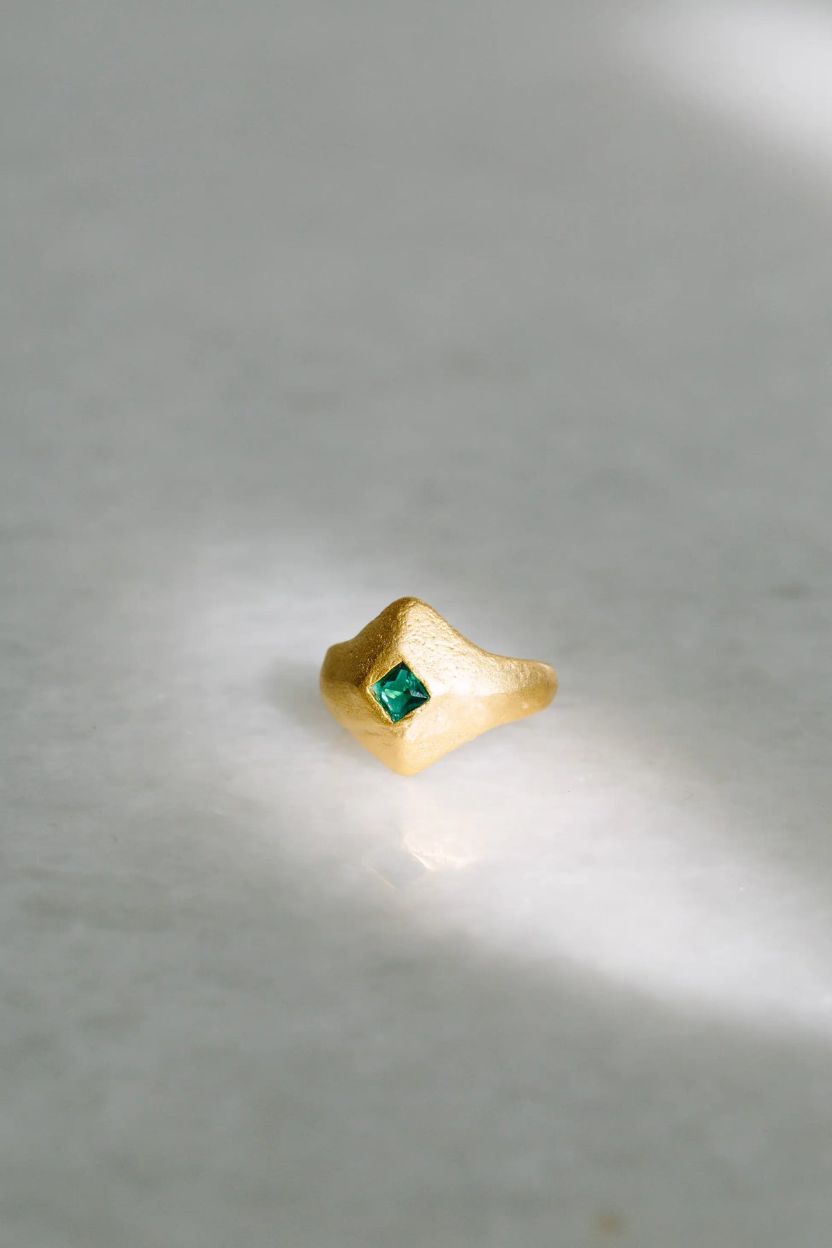 Eleonora Yüzük - Emerald Green