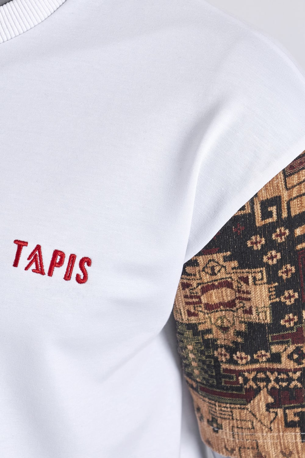 Tapis-Essentials 010-T-Shirts-2-fleurdirect.live