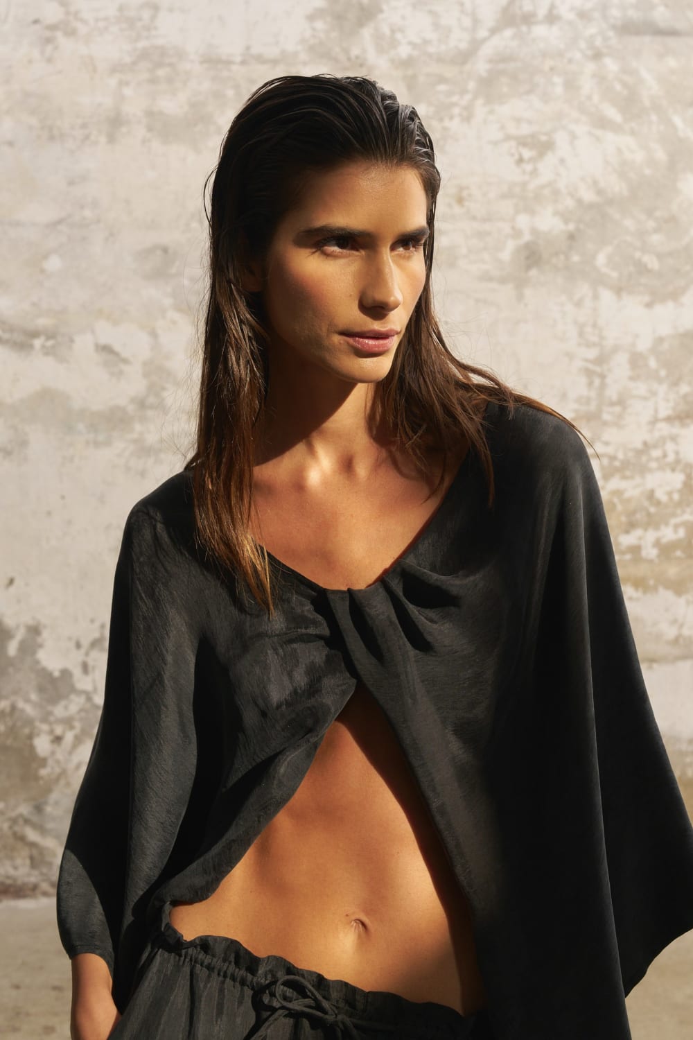 The Handloom-Lucid Knot Top Black-Gömlek-4-fleurdirect.live