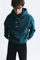 Boxy Fit Metal Klips Kapama Sweatshirt