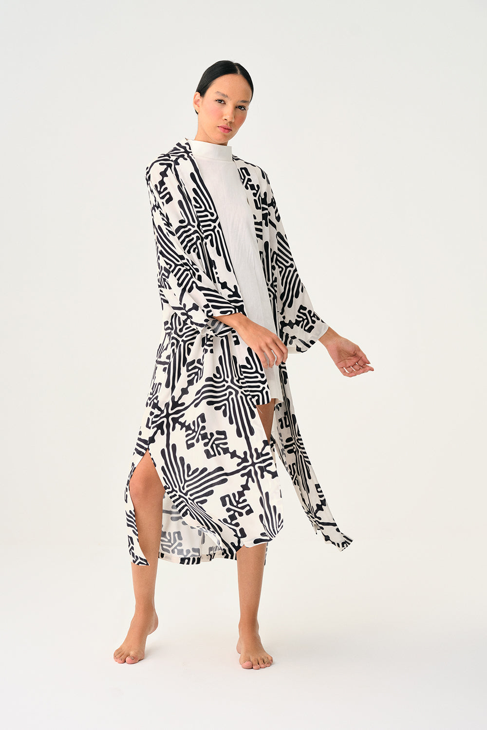 Yakaza Studio-Kimono Xochitl-Kimono-1-fleurdirect.live