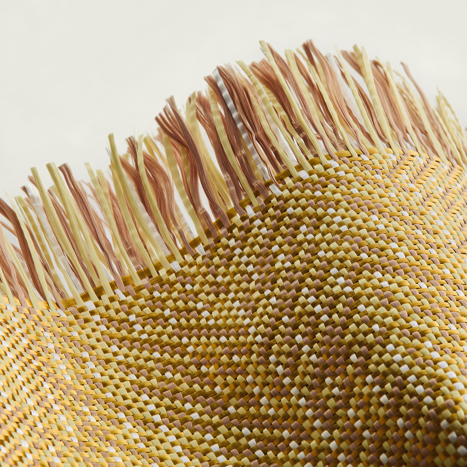 Iphone 18 Pro Max Karbon Kılıf Magsafe Uyumlu Aramid Fiber - Edge Golden Drift