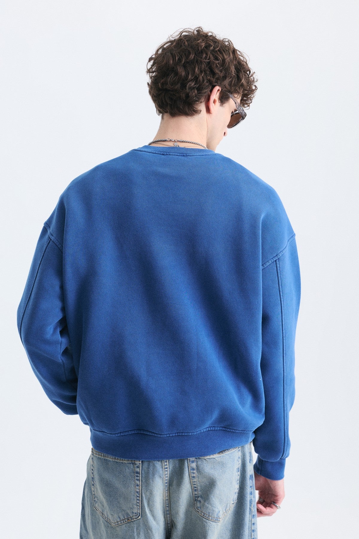 Oversize Yıkamalı Bisiklet Yaka Sweatshirt