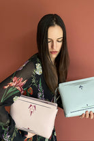 Geomi-Mun Clutch - Gül Kurusu-Clutch-1-fleurdirect.live