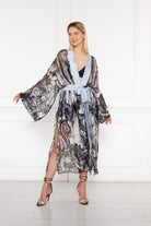 Silk Parade-Saf İpek Yakma Şifon Sİyah Beyaz Desenli Kimono-Kimono-1-fleurdirect.live